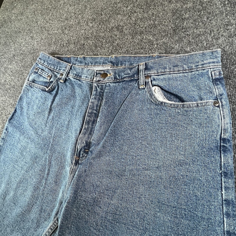 Wrangler Shorts Men's Size 42 (fits 40)  Blue Denim‎ Authentic Jeans Comfort